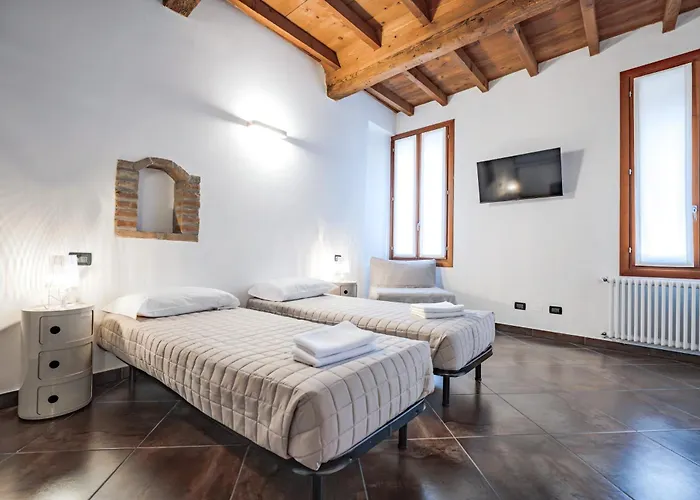 Gasthuis Pod, Sleep And Relax Ferrara
