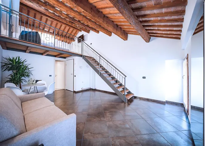 Pod, Sleep And Relax Guest house 3*